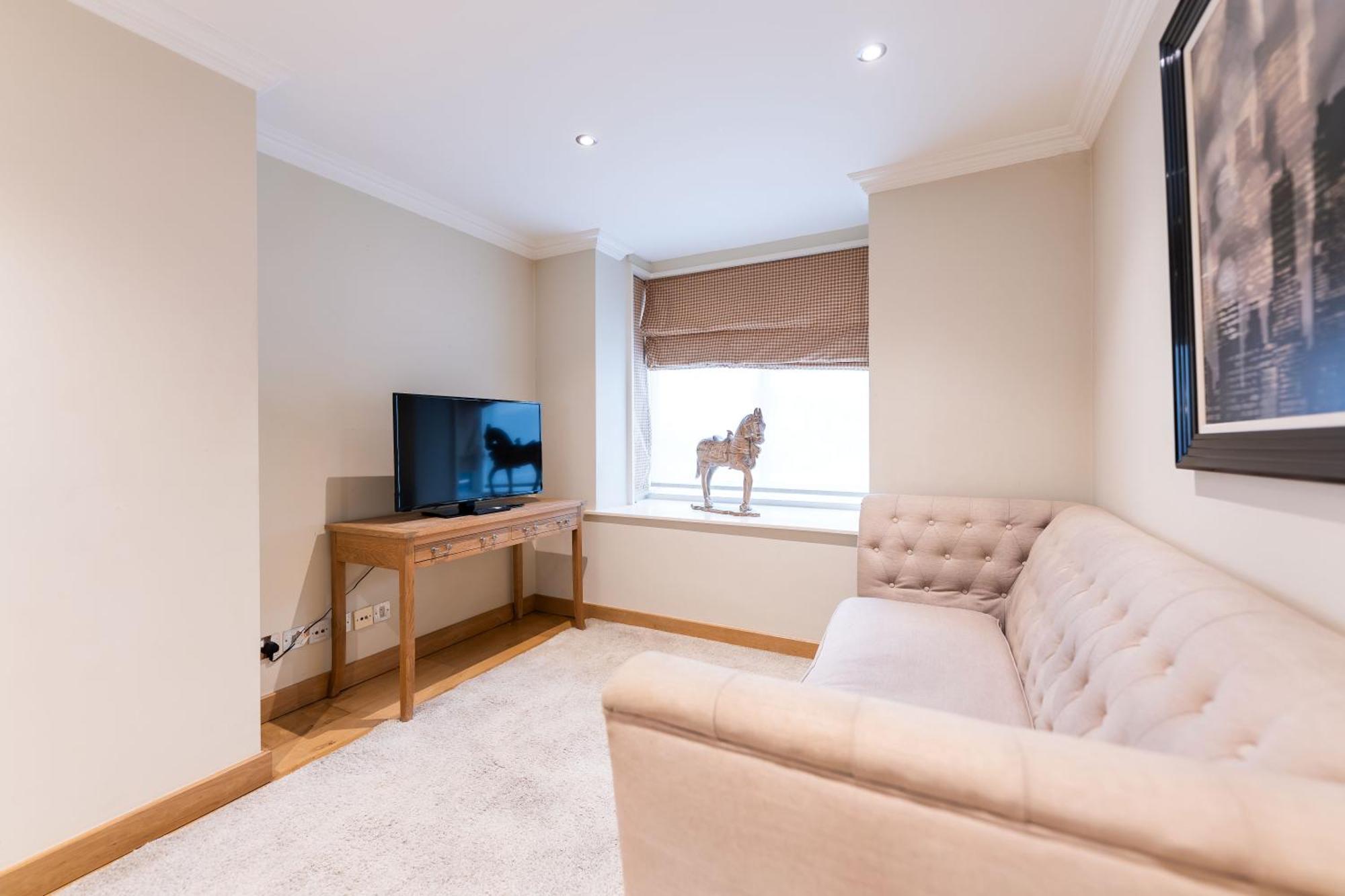 לונדון Luxury 6 Bedroom House In Southwick Street מראה חיצוני תמונה