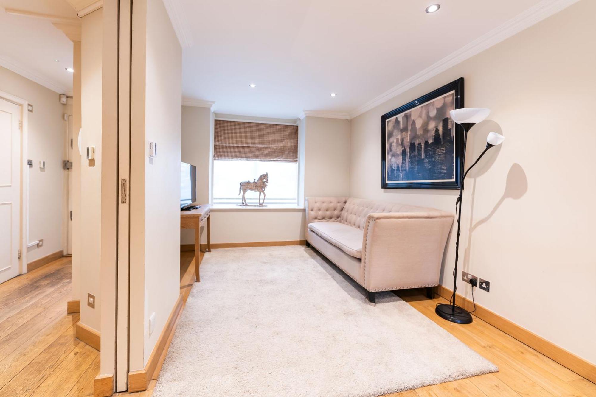 לונדון Luxury 6 Bedroom House In Southwick Street מראה חיצוני תמונה